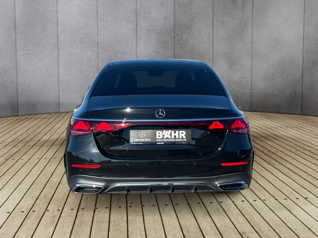 Mercedes-Benz E-Klasse – Bild 8