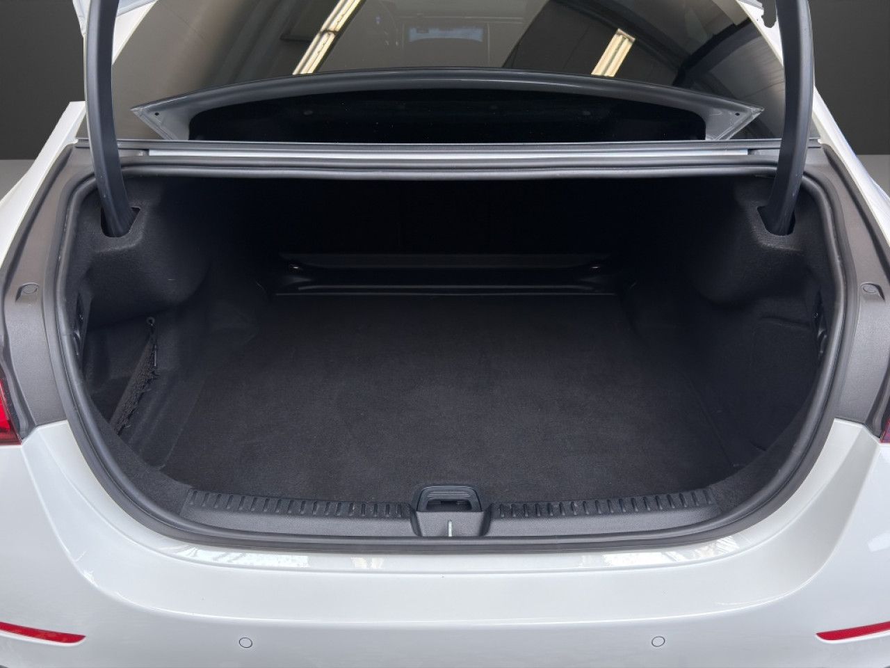 Mercedes-Benz E-Klasse – Bild 11