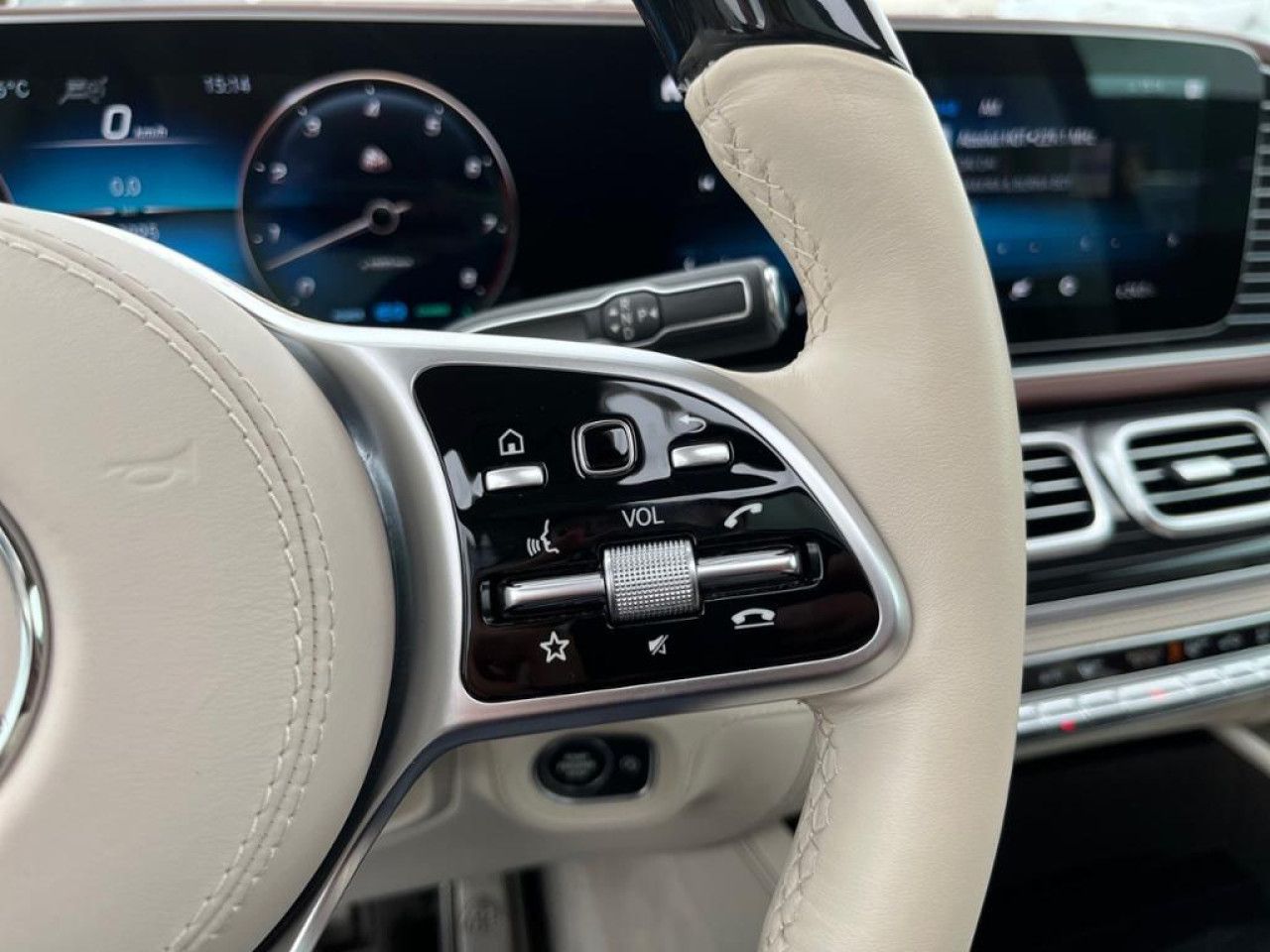 Mercedes-Benz GLS – Bild 22