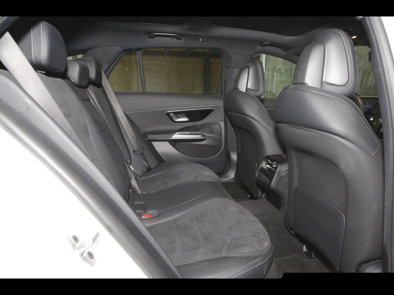 Mercedes-Benz E-Klasse – Bild 9