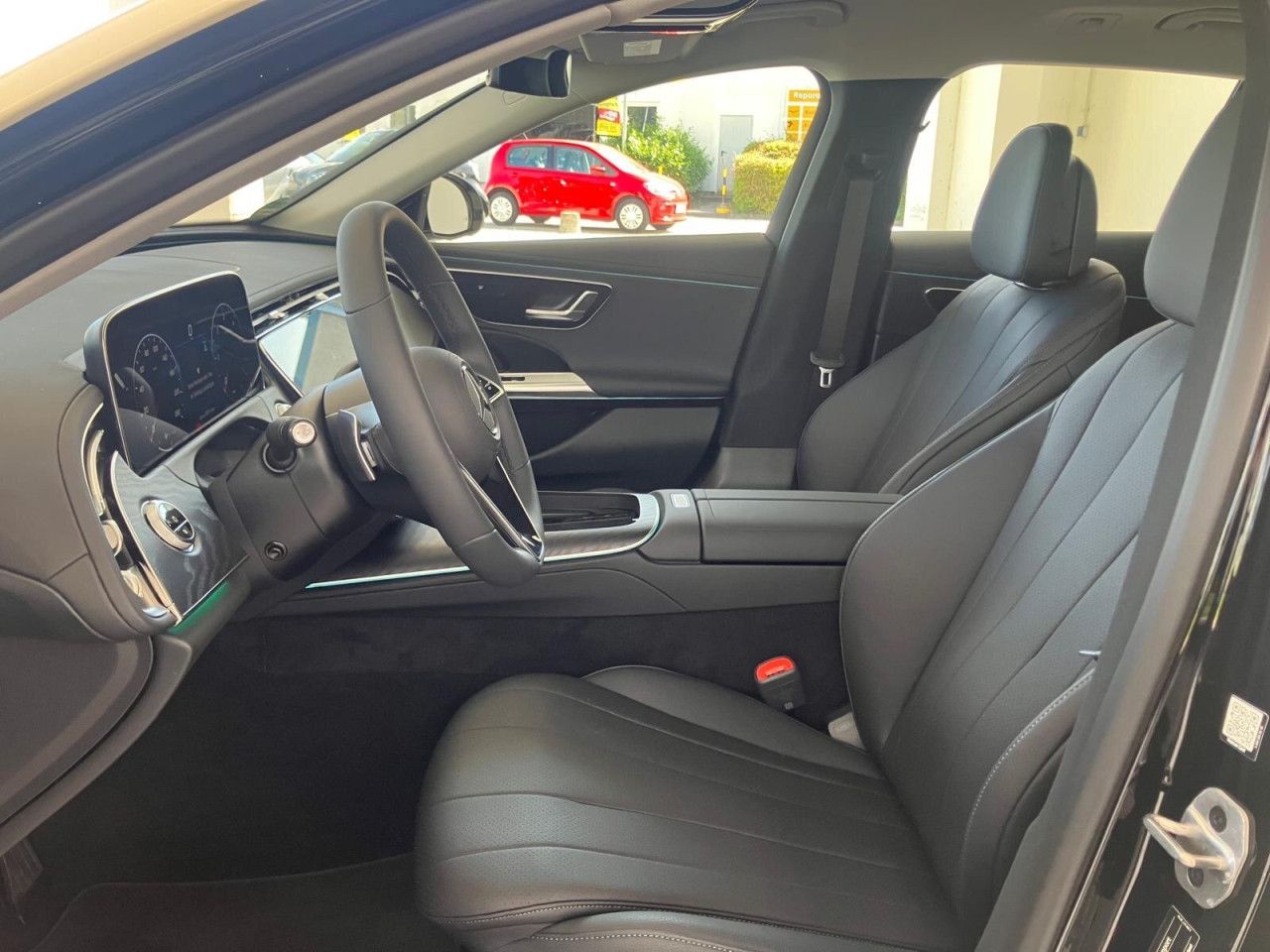 Mercedes-Benz E-Klasse – Bild 10