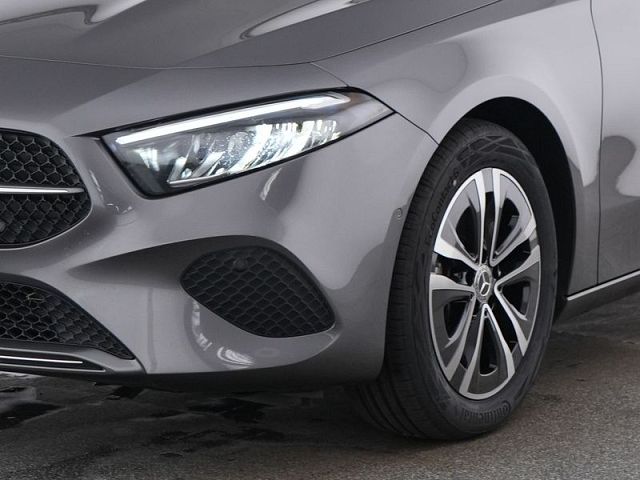 Last viewed vehicle image 3