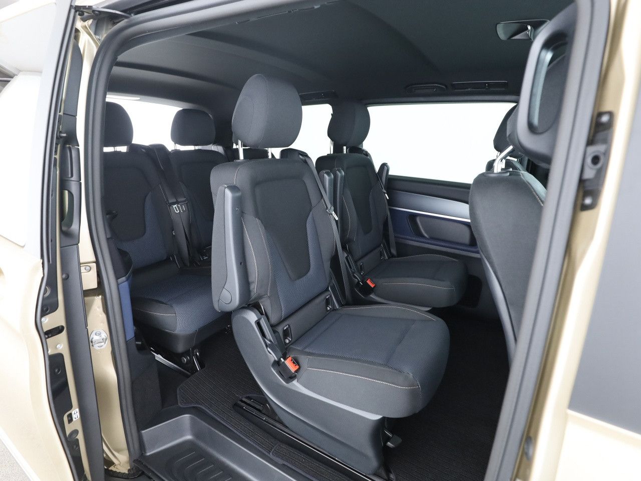 Mercedes-Benz EQV – Bild 14