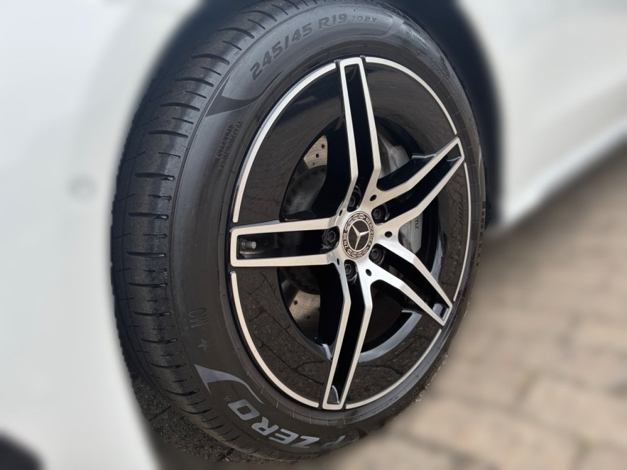 Mercedes-Benz E-Klasse – Bild 3