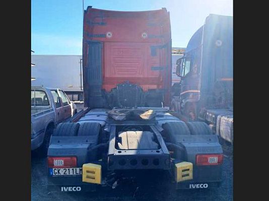 Vehicle image 1 / 4