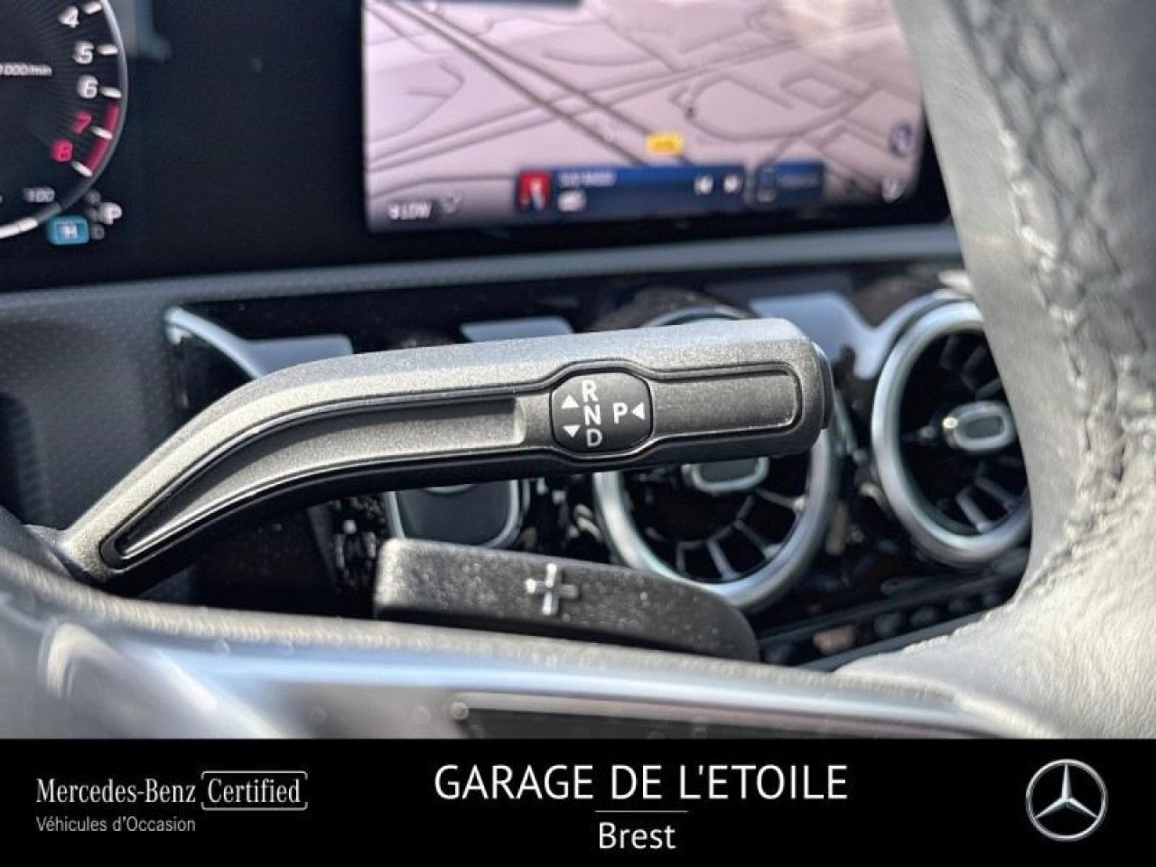 Photo du v&eacute;hicule 10 / 18