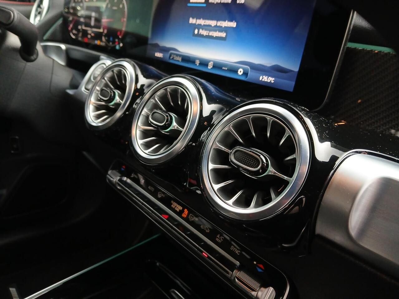 Zdjęcie pojazdu 17 / 24