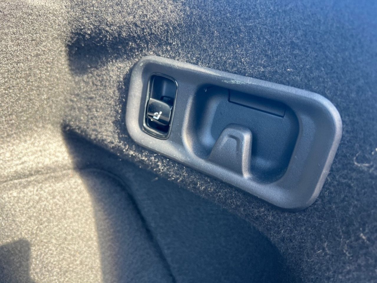 Mercedes-Benz E-Klasse – Bild 27