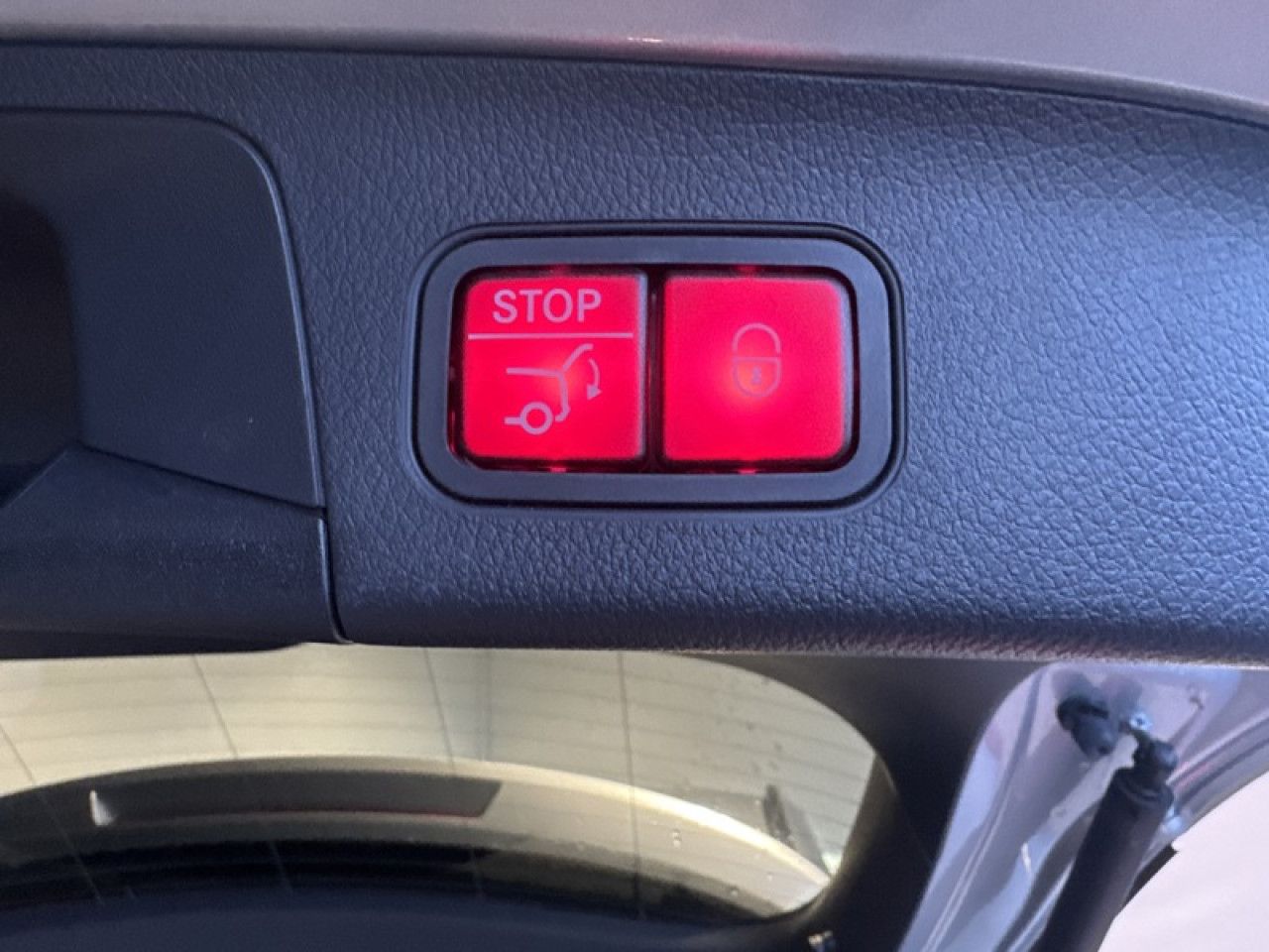 Photo du v&eacute;hicule 18 / 18