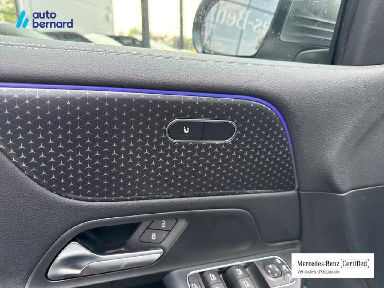 Photo du v&eacute;hicule 12 / 16