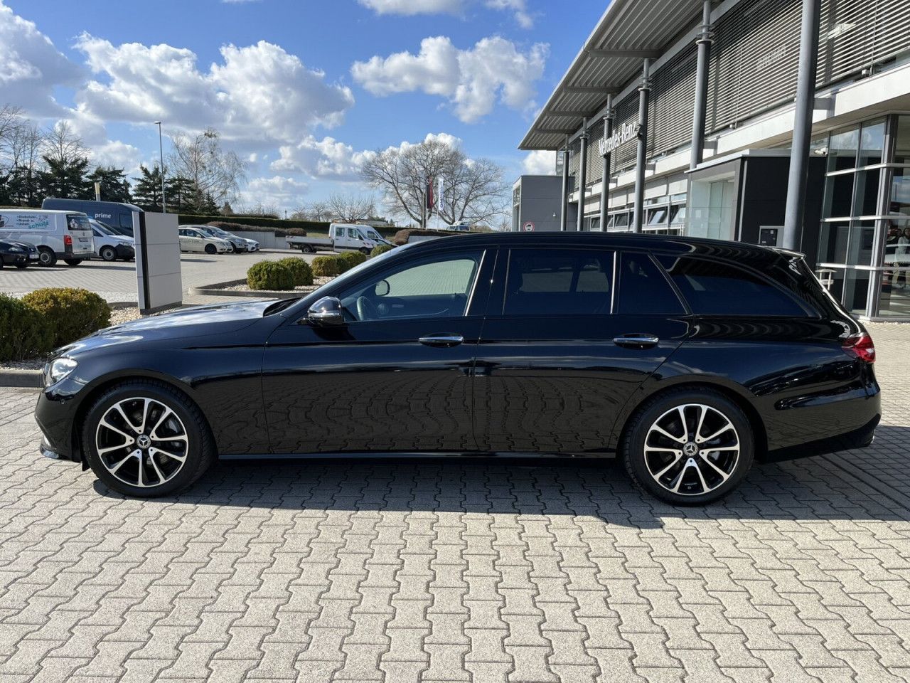 Mercedes-Benz E-Klasse – Bild 12