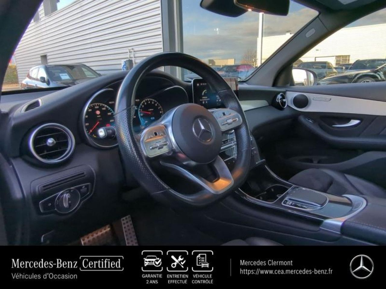 Photo du v&eacute;hicule 10 / 18