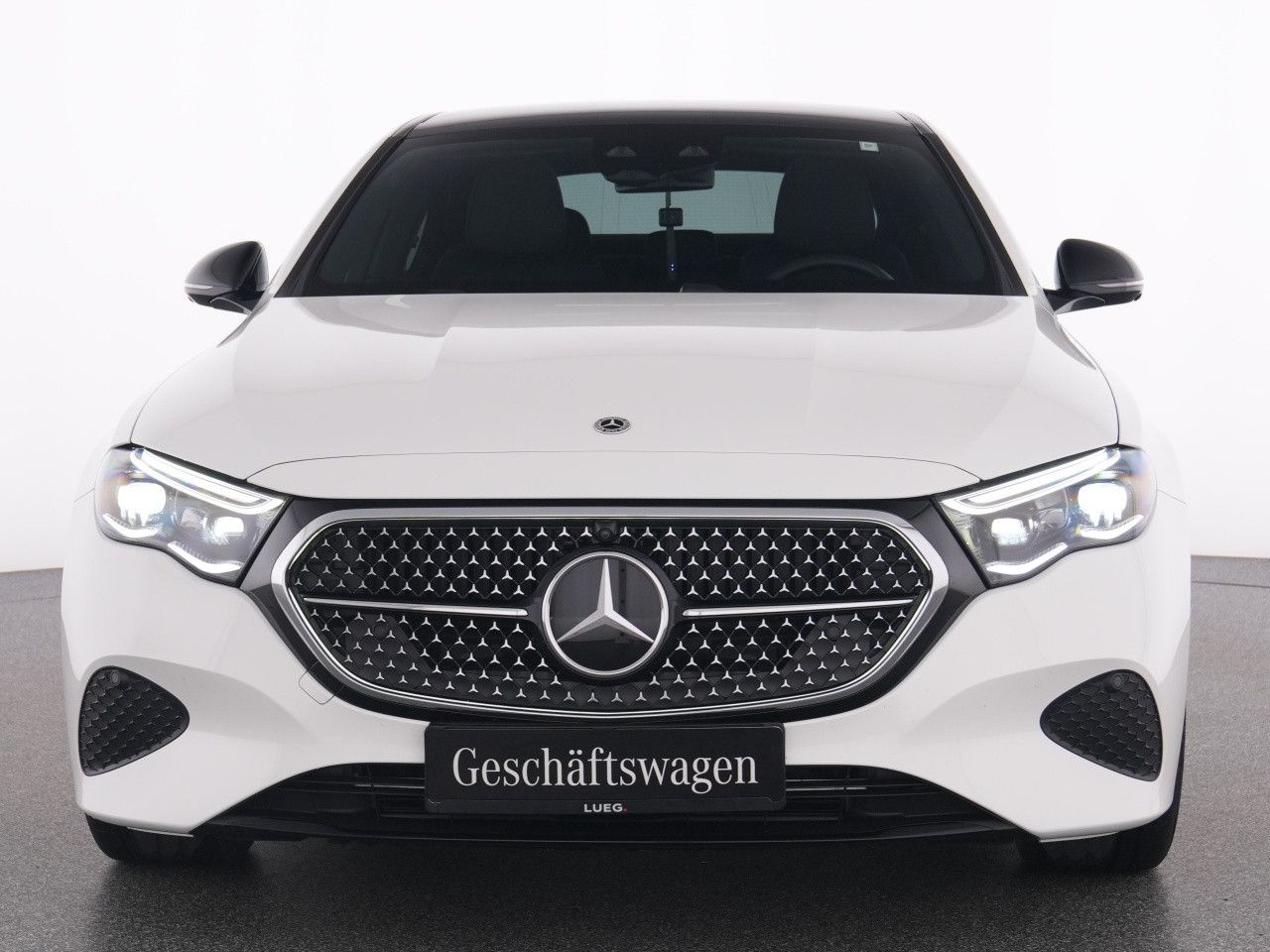 Mercedes-Benz E-Klasse – Bild 14