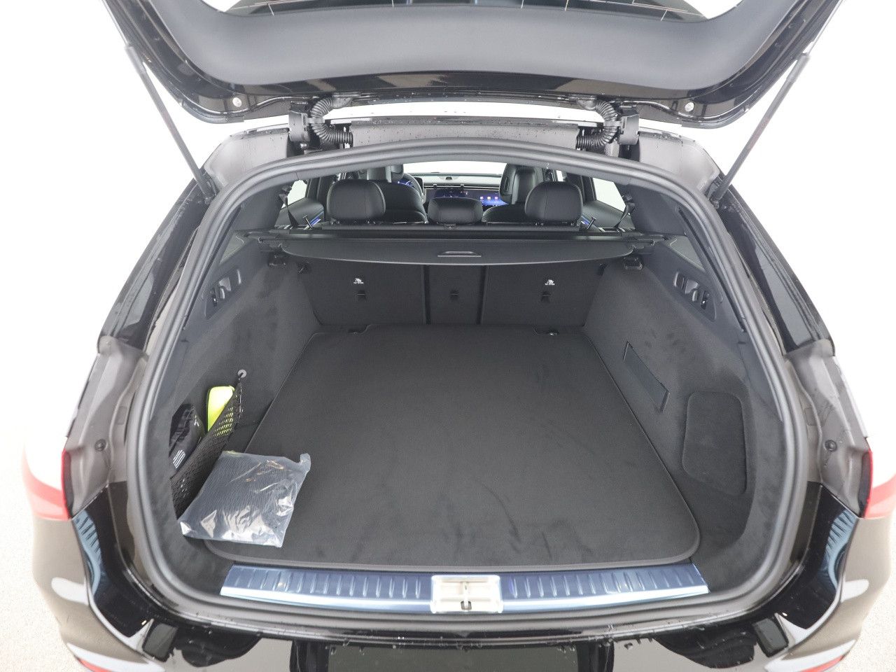 Mercedes-Benz E-Klasse – Bild 15