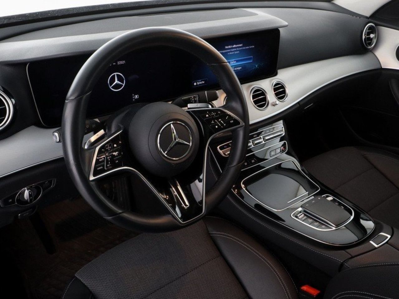 Mercedes-Benz E-Klasse – Bild 4