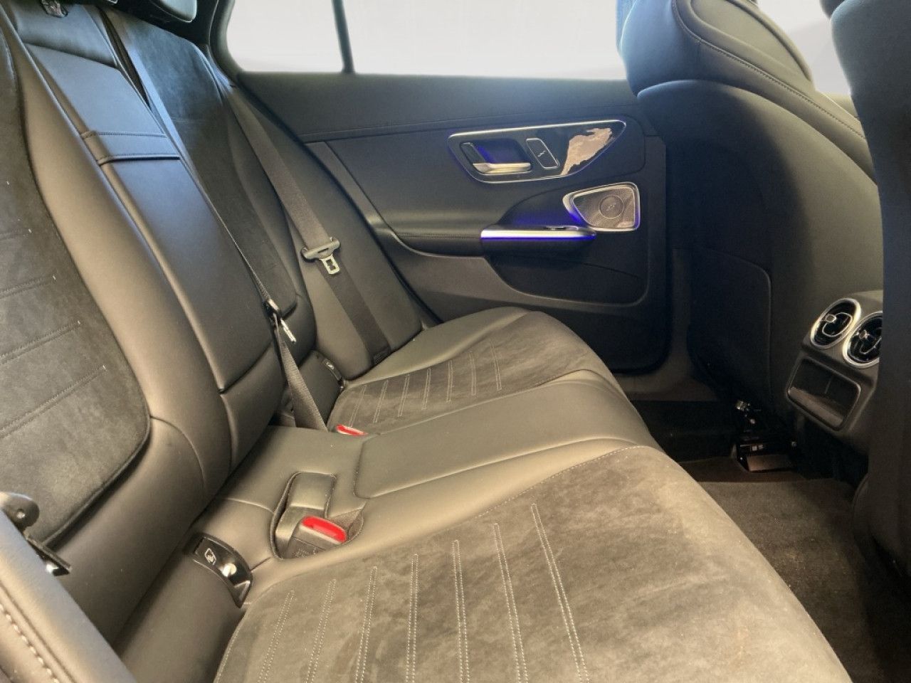 Mercedes-Benz C-Klasse – Bild 12