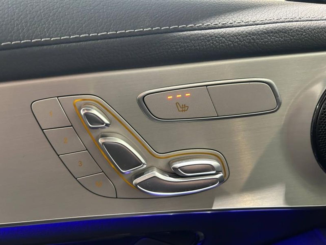 Photo du v&eacute;hicule 15 / 18