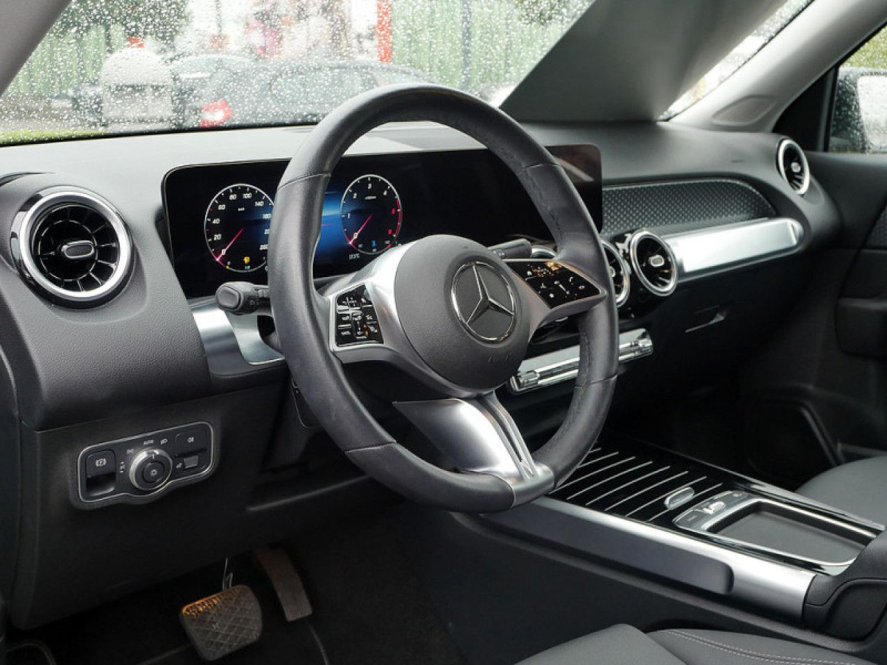 Mercedes-Benz GLB – Bild 12