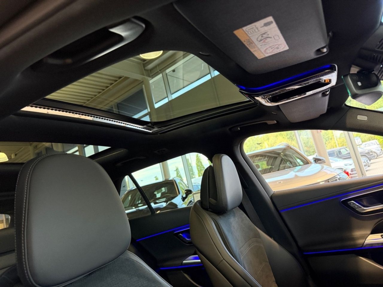 Mercedes-Benz E-Klasse – Bild 18