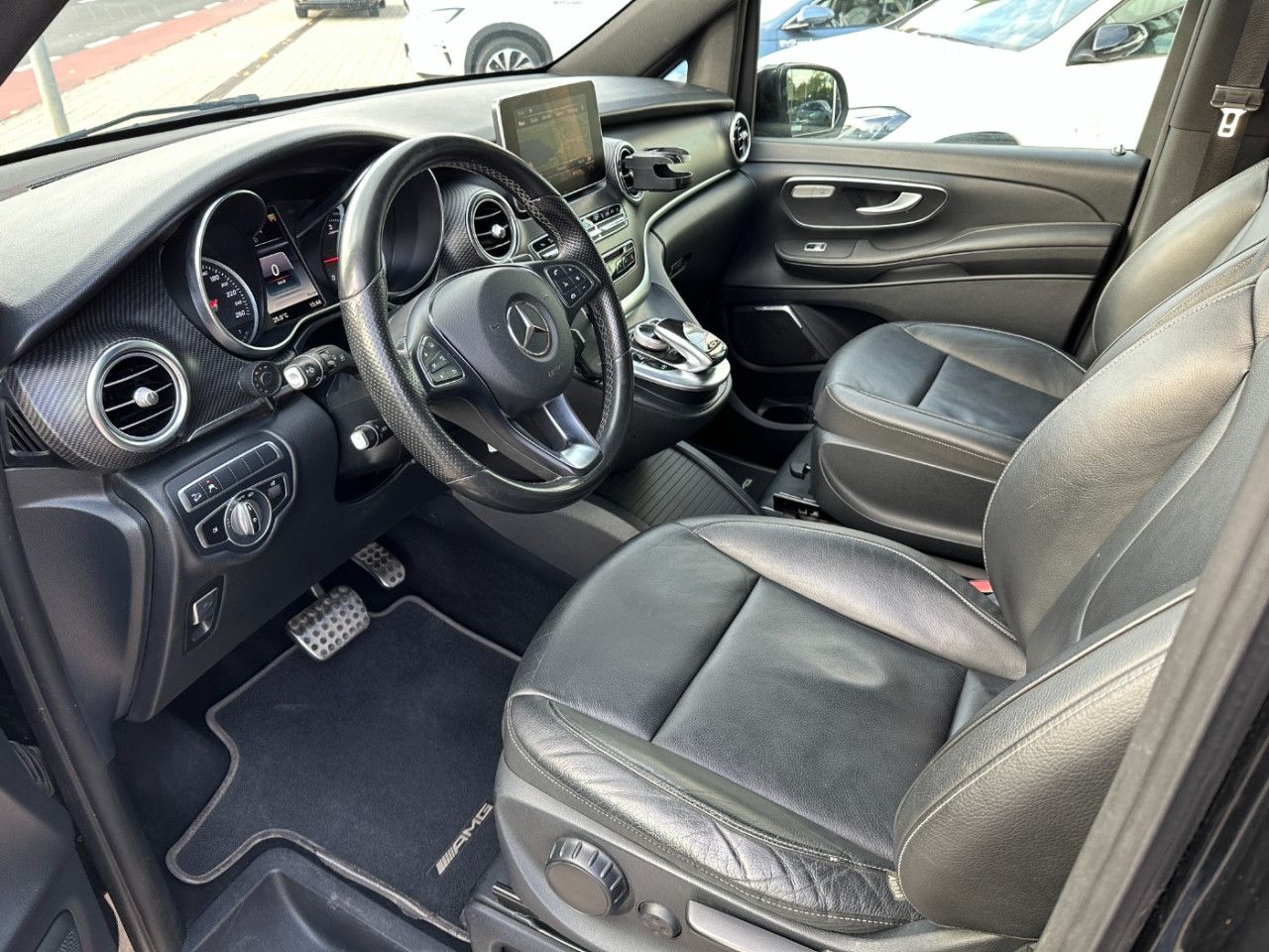 Fahrzeugbild 10 / 24