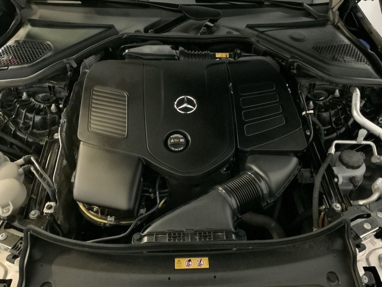 Mercedes-Benz E-Klasse – Bild 13