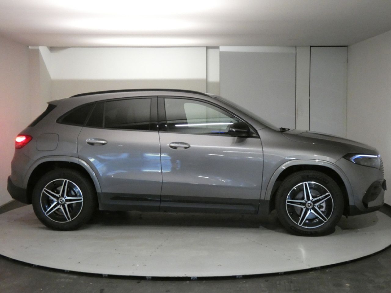 Photo du v&eacute;hicule 3 / 18