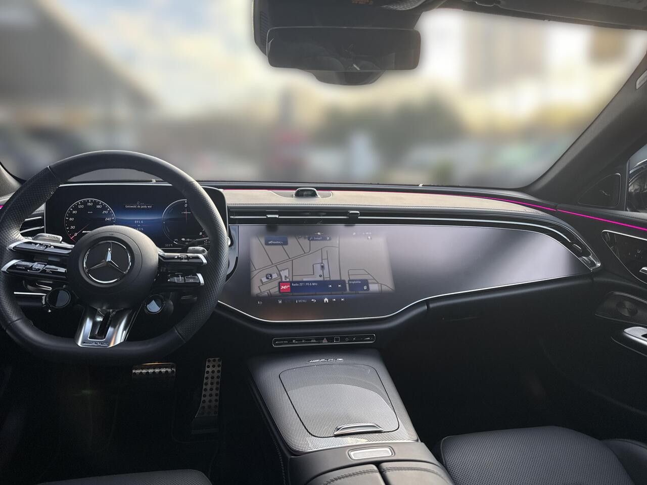 Zdjęcie pojazdu 18 / 24