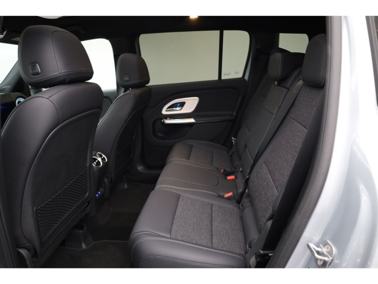 Mercedes-Benz GLB – Bild 11