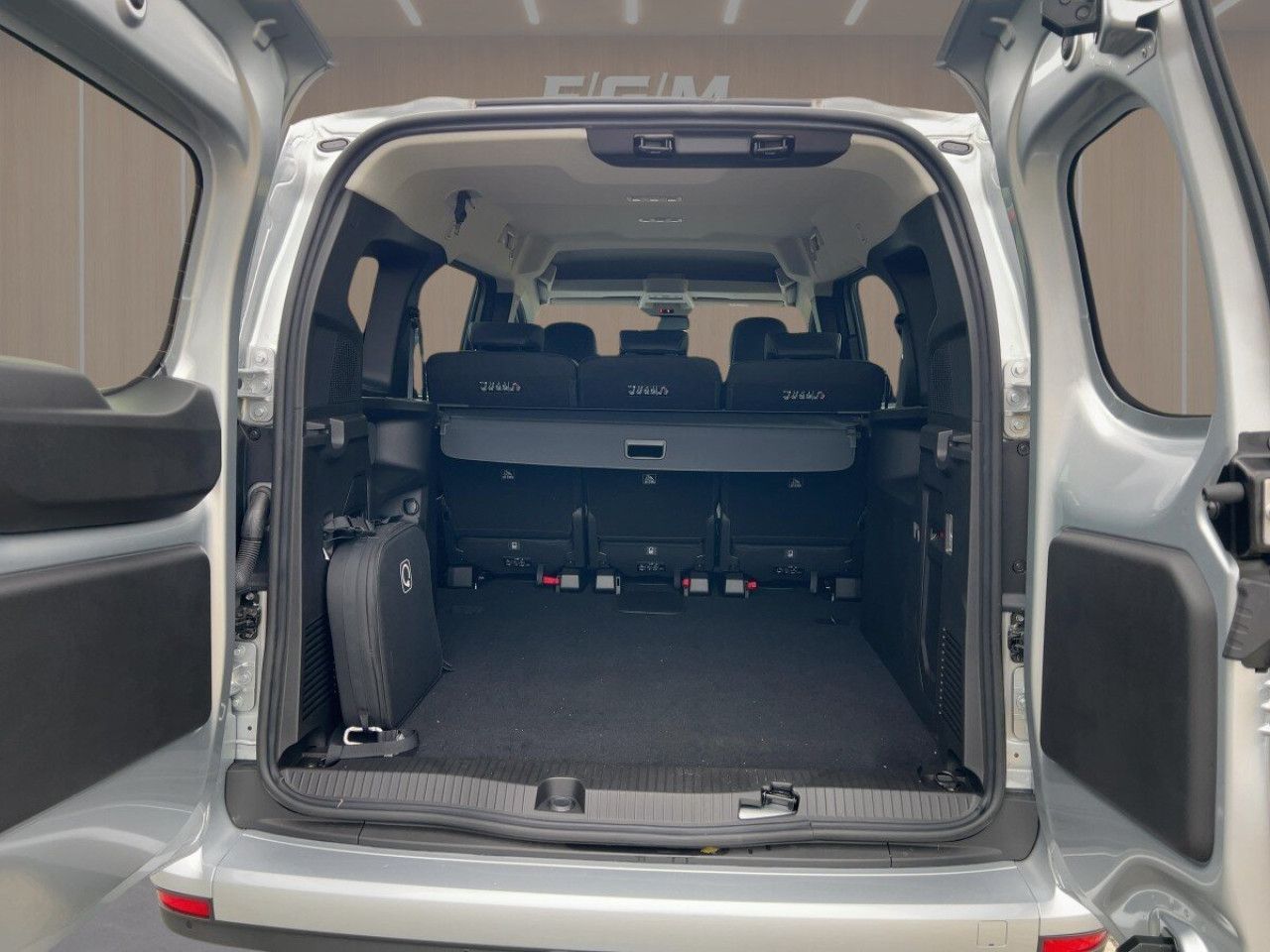 Mercedes-Benz EQT – Bild 5