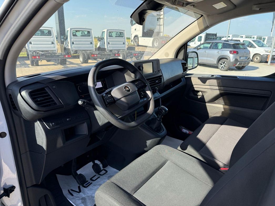 Opel | VIVARO 2.0 145 L2H1