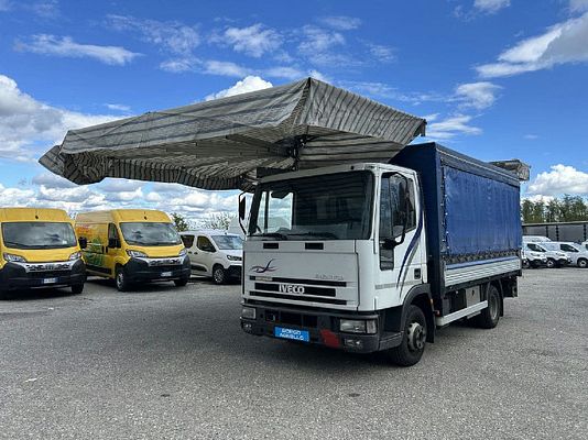 Vehicle image 11 / 19