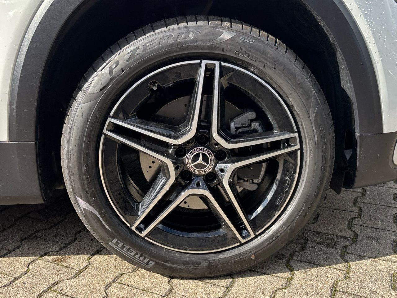 Mercedes-Benz GLB – Bild 15