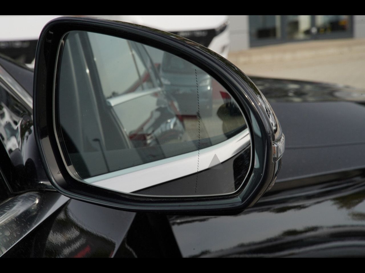 Mercedes-Benz E-Klasse – Bild 25