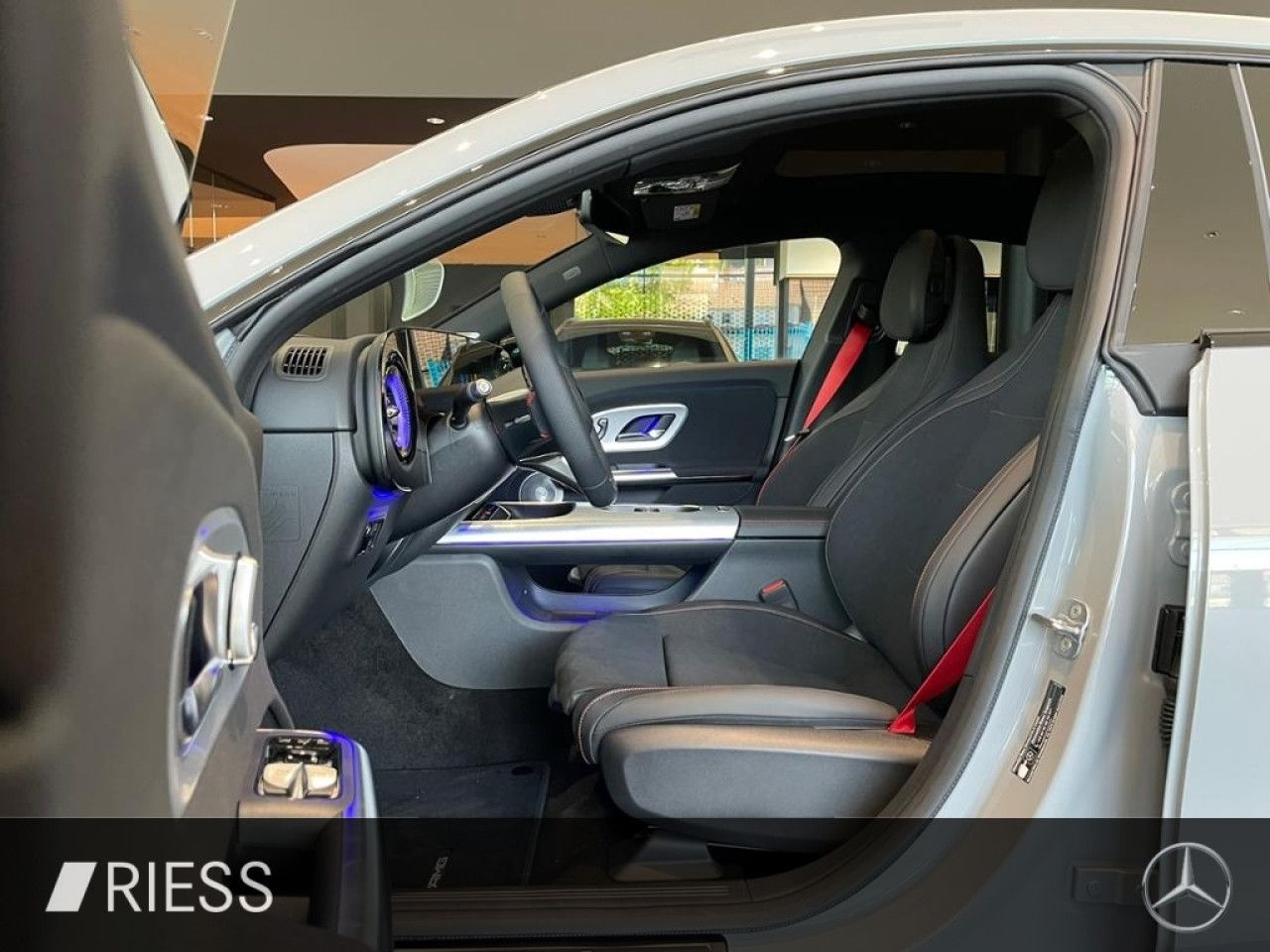 Mercedes-Benz CLA – Bild 2
