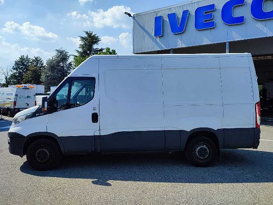 Immagine del veicolo 2 / 10