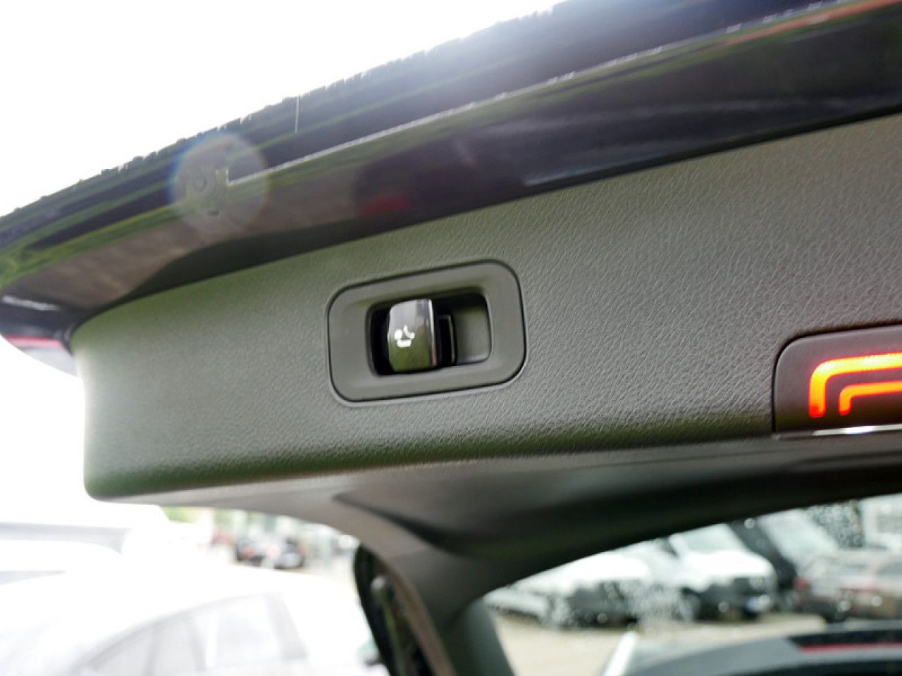 Mercedes-Benz E-Klasse – Bild 10