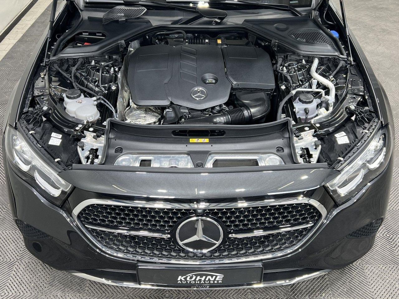 Mercedes-Benz E-Klasse – Bild 29