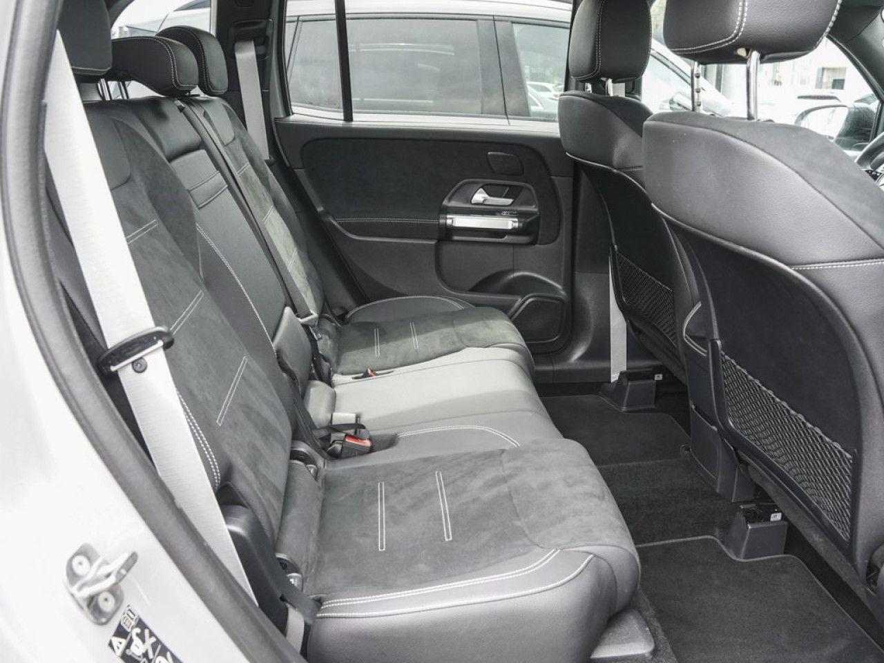 Mercedes-Benz GLB – Bild 12