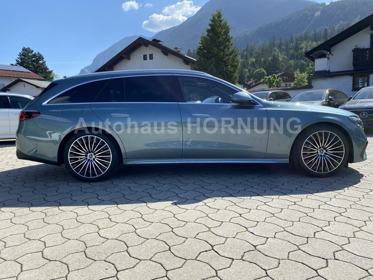 Mercedes-Benz E-Klasse – Bild 3