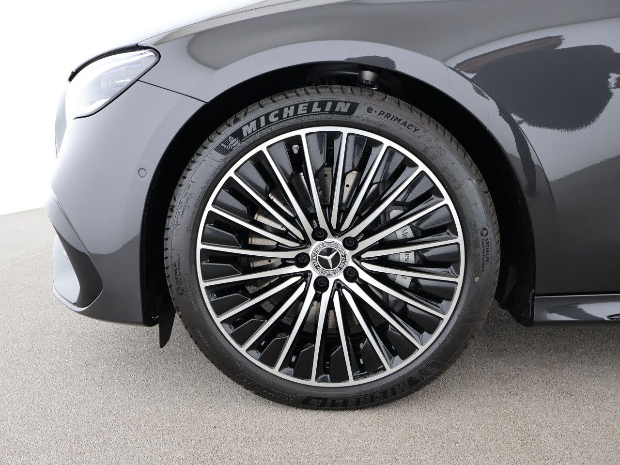 Mercedes-Benz E-Klasse – Bild 15
