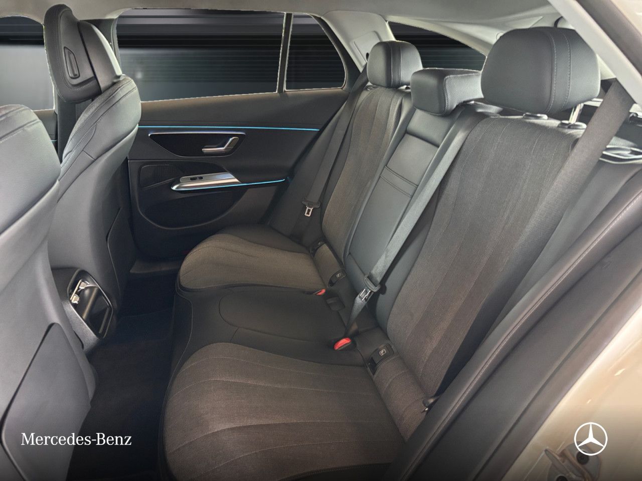 Mercedes-Benz E-Klasse – Bild 9