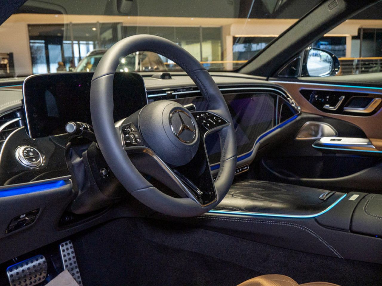 Mercedes-Benz E-Klasse – Bild 13