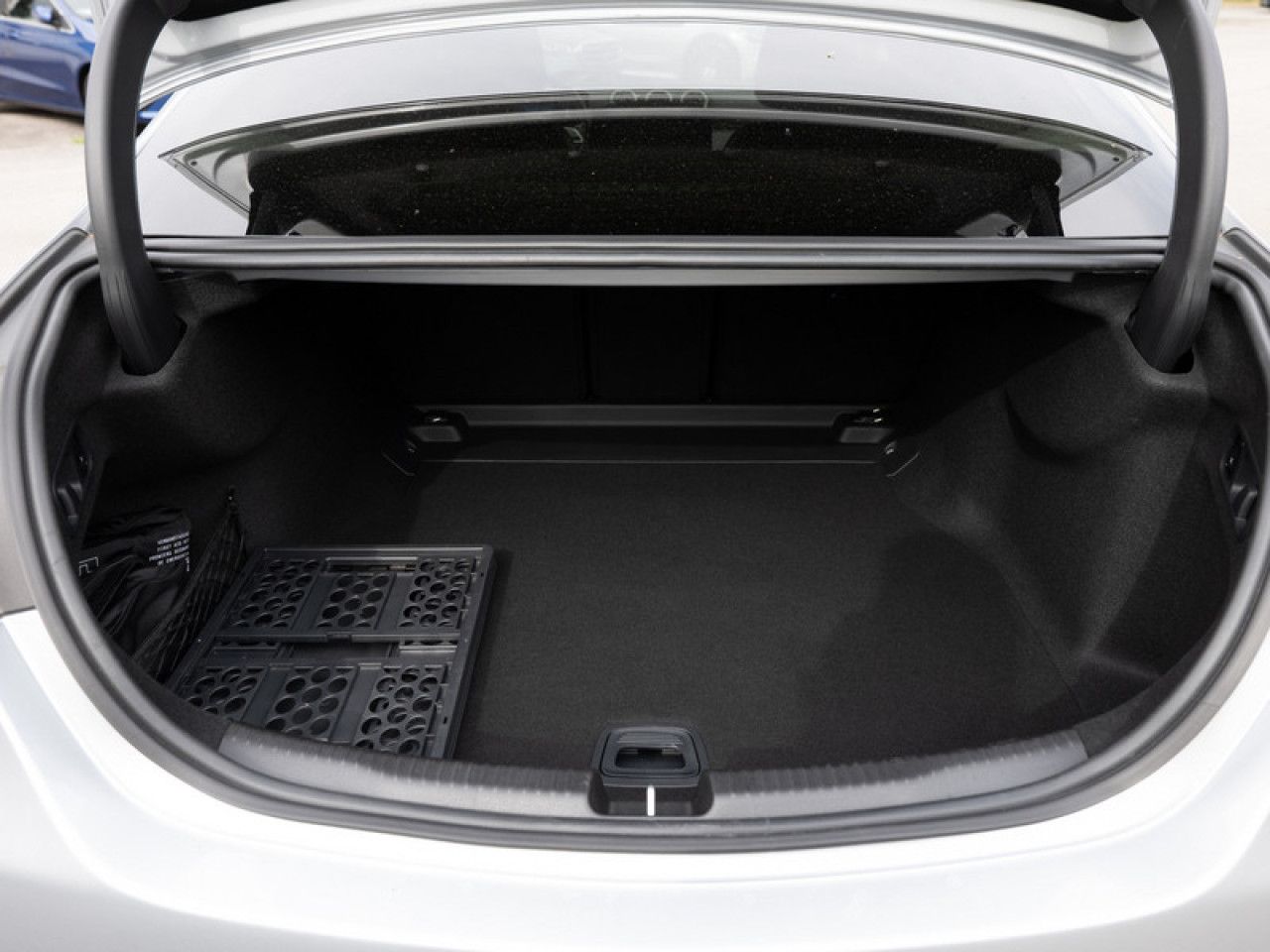 Mercedes-Benz C-Klasse – Bild 6