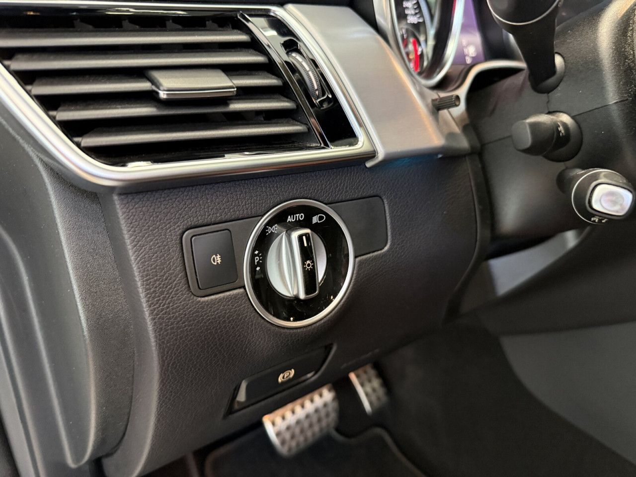 Fahrzeugbild 14 / 15