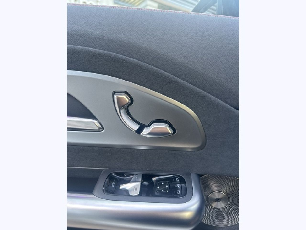 Photo du v&eacute;hicule 18 / 18