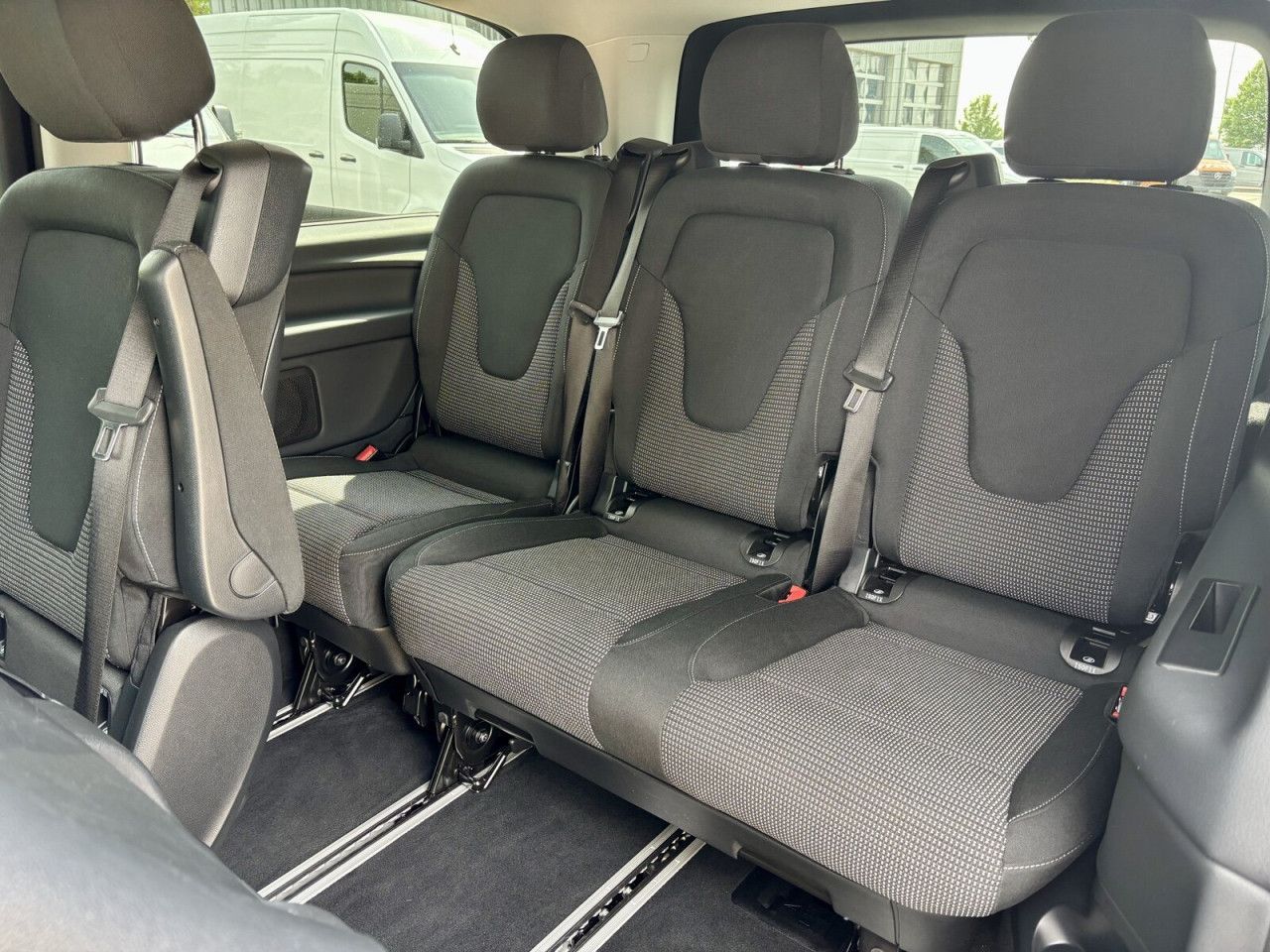 Mercedes-Benz EQV – Bild 16