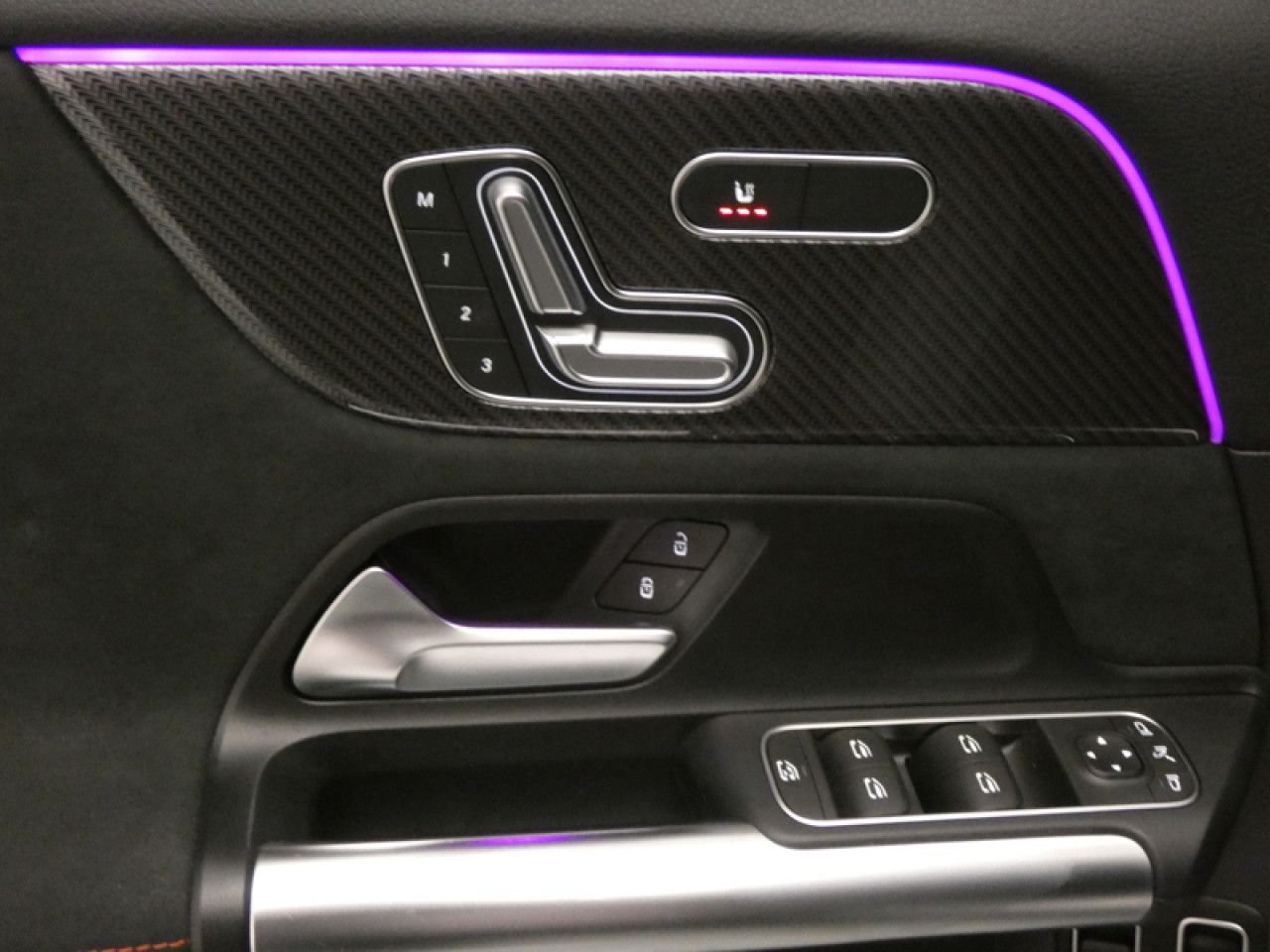 Photo du v&eacute;hicule 12 / 18