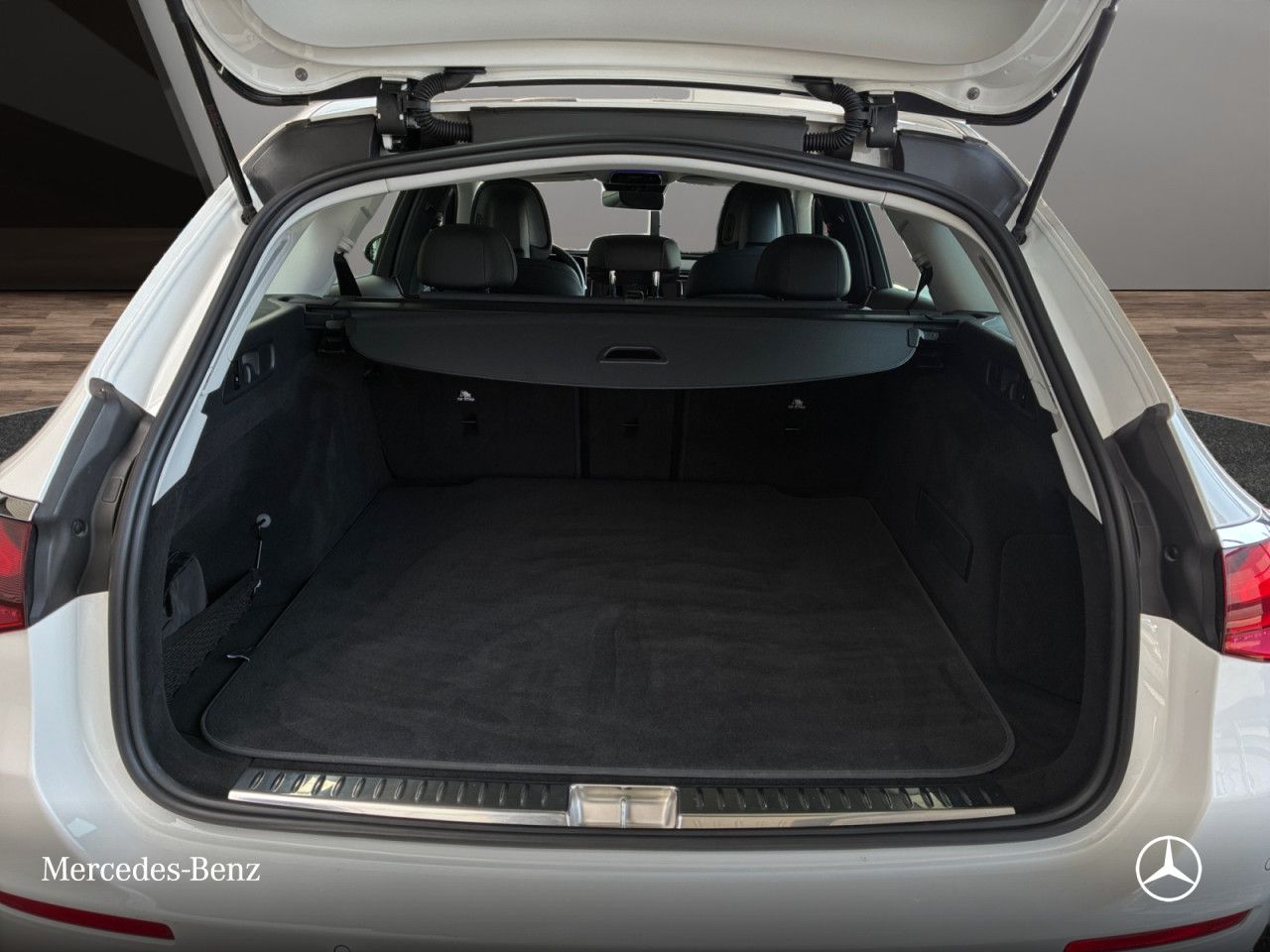 Mercedes-Benz E-Klasse – Bild 15