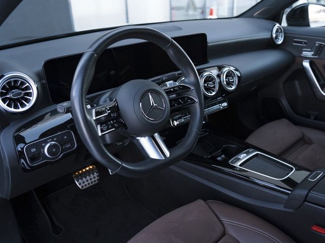 MERCEDES-BENZ Unknown Model 2025