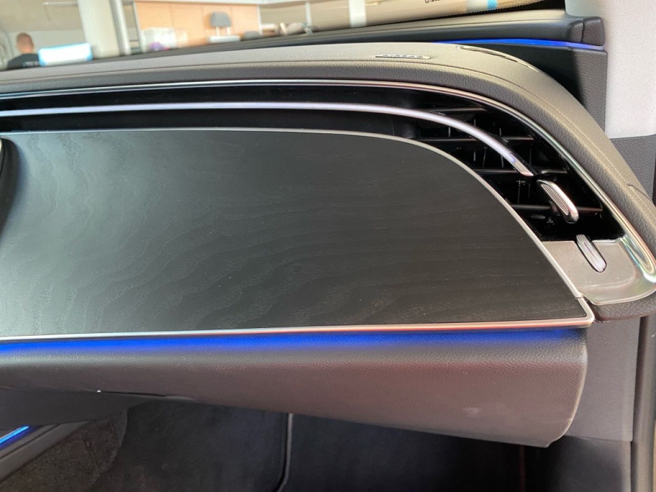 Mercedes-Benz E-Klasse – Bild 18